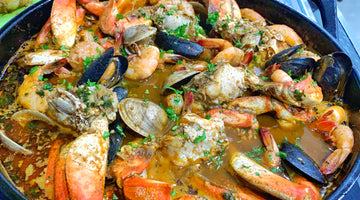Garlic Crab Boil with Dungeness Crab, Shrimp, Mussels and Clams (GUMBOIL)